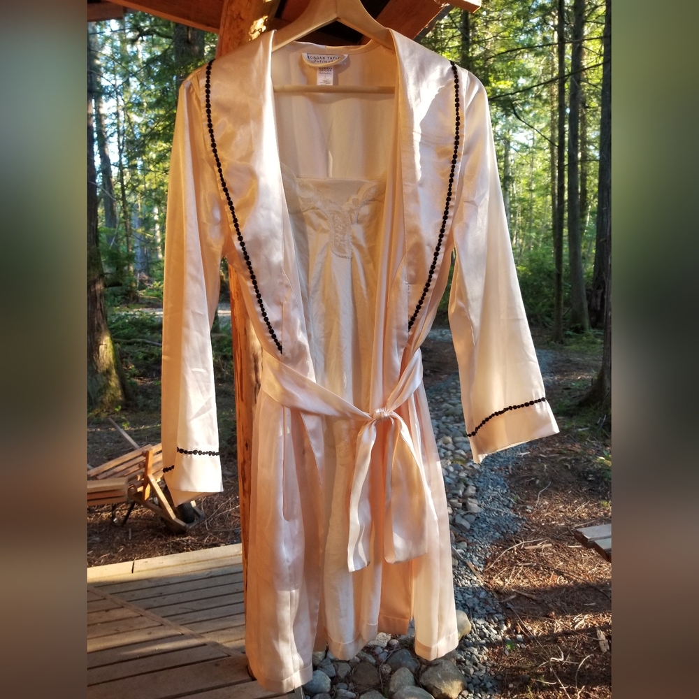Robe & Shirt Ladies Set Morgan Taylor Intimates Silky Satin Cream White Small